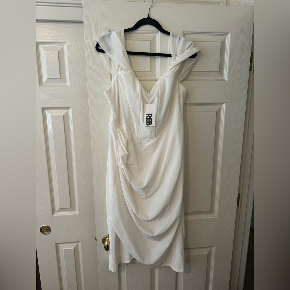 White velvet bodycon midi dress